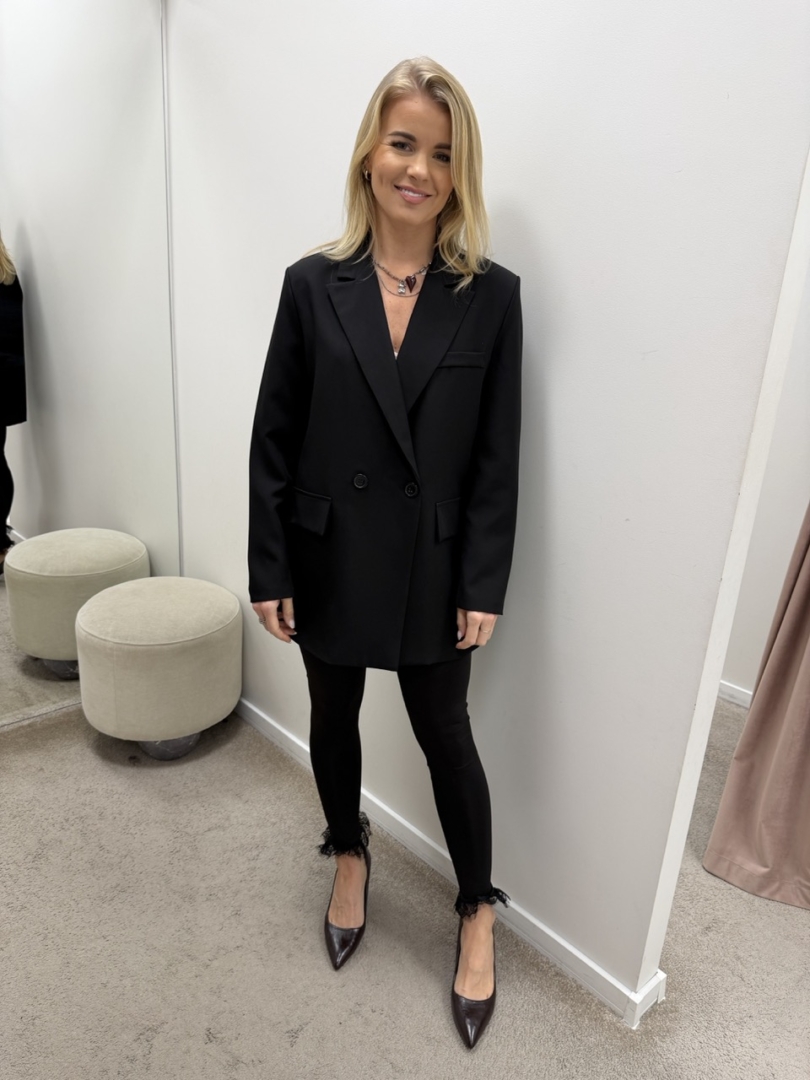 Tamprės juodos D#6143