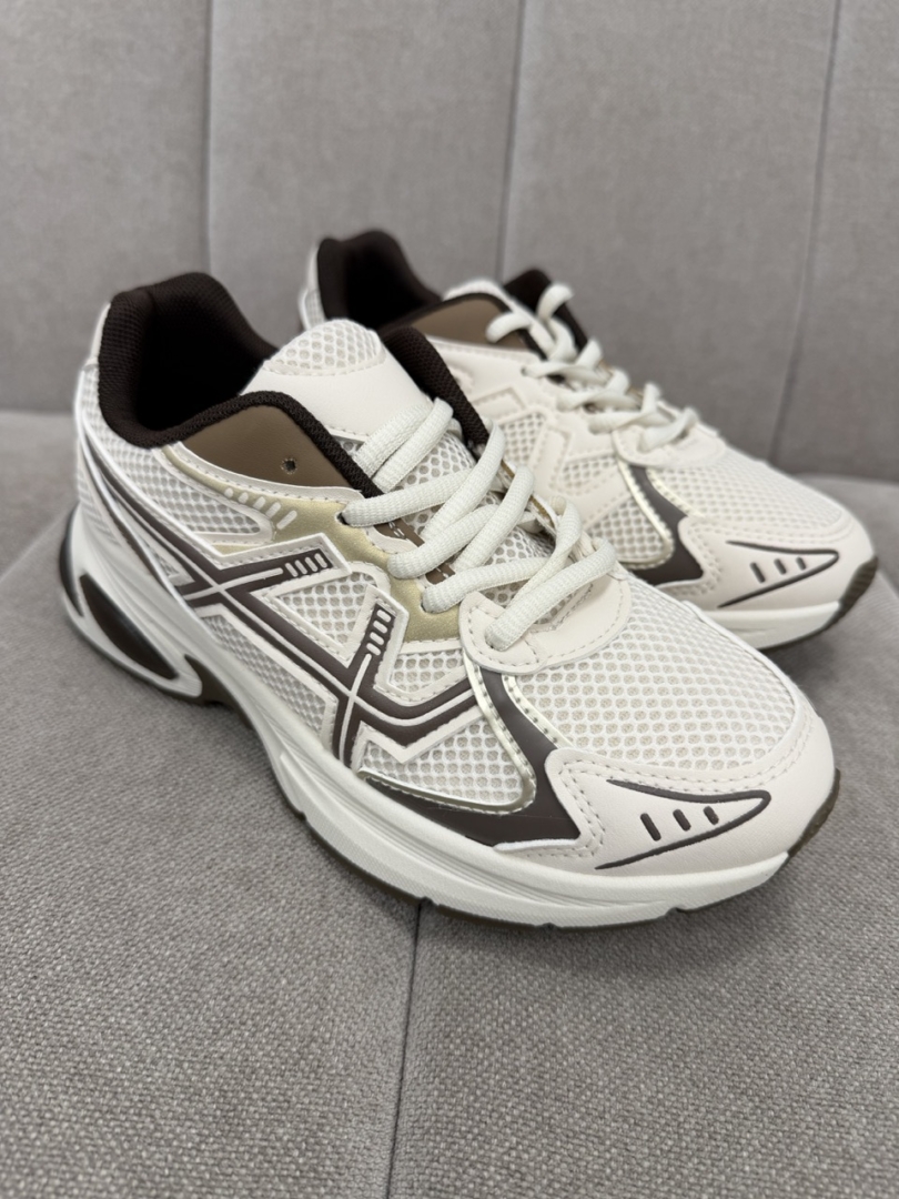 Laisvalaikio bateliai A#454