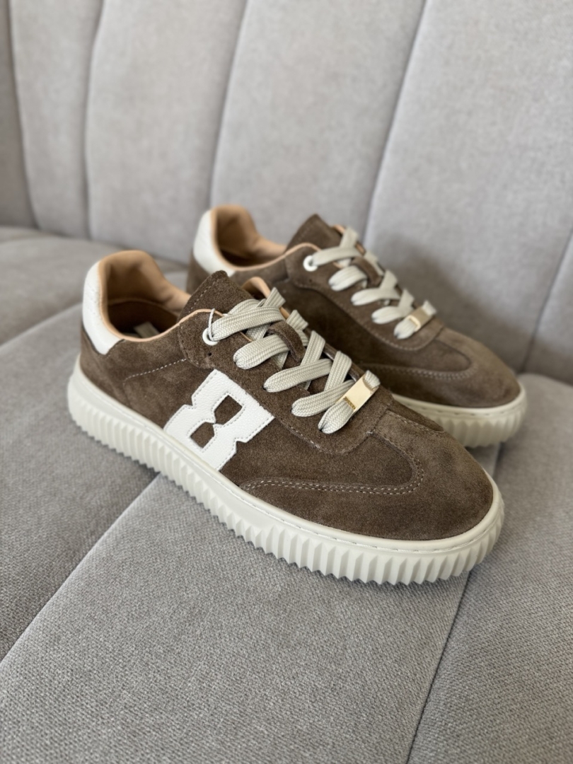 Laisvalaikio bateliai A#457