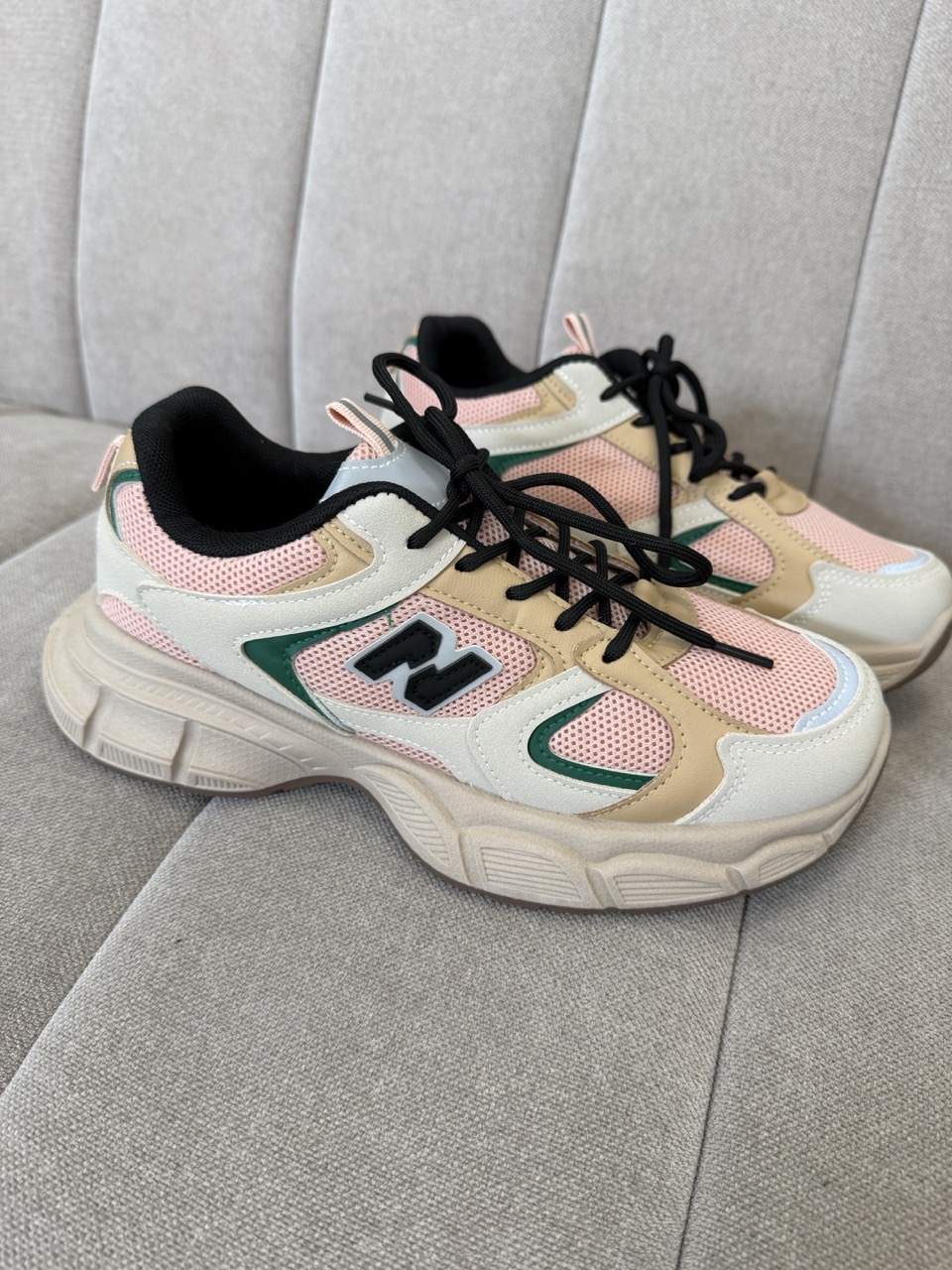 Laisvalaikio bateliai A#462