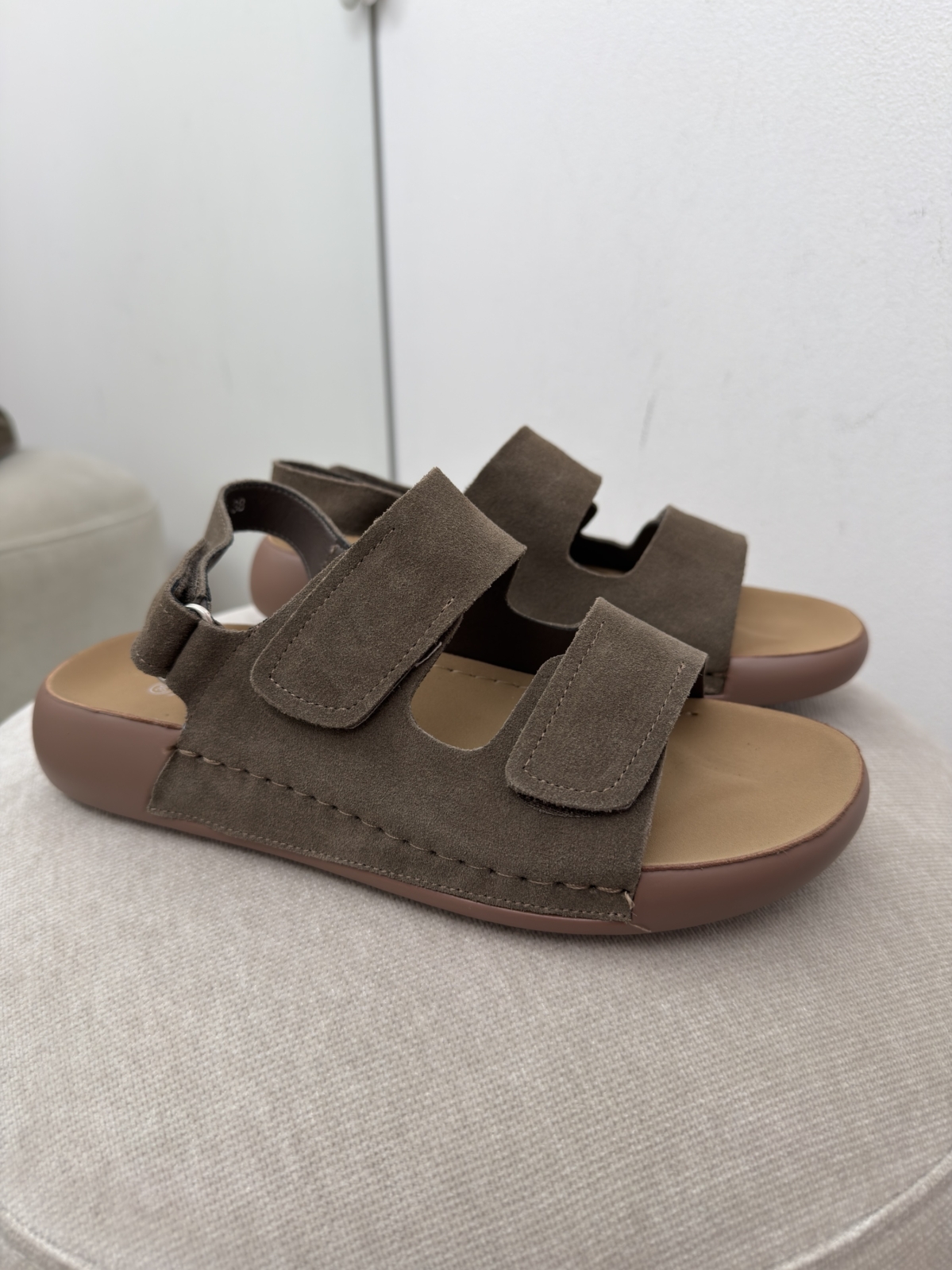 Natūralios odos basutės A#473